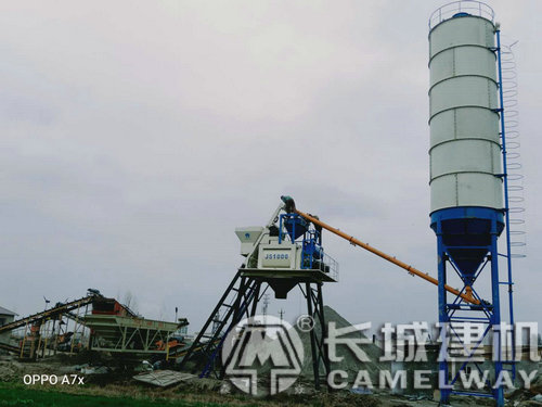 開個(gè)hzs50攪拌站多少錢，多少噸
